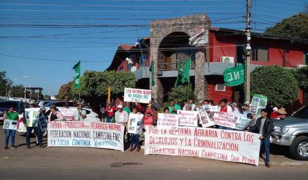 Marcha contra la mafia y la corrupción: Integrantes de la FNC de tres departamentos se preparan para trasladarse a Asunción - Nacionales - ABC Color