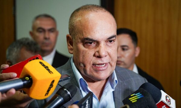 Basilio “Bachi” Núñez destaca las manifestaciones como señal de democracia en Paraguay