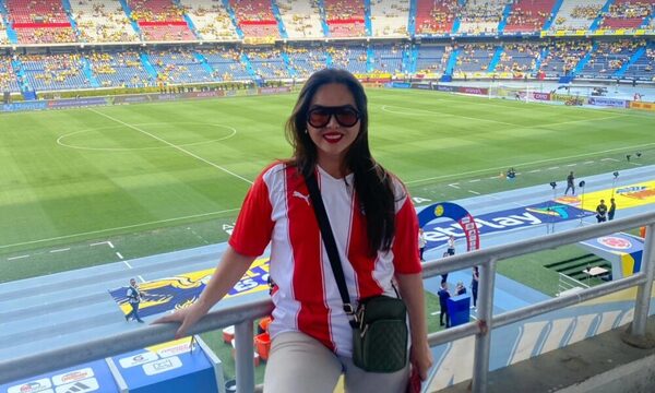 Maquilladora de Nadia Ferreira alienta a la albirroja en Barranquilla