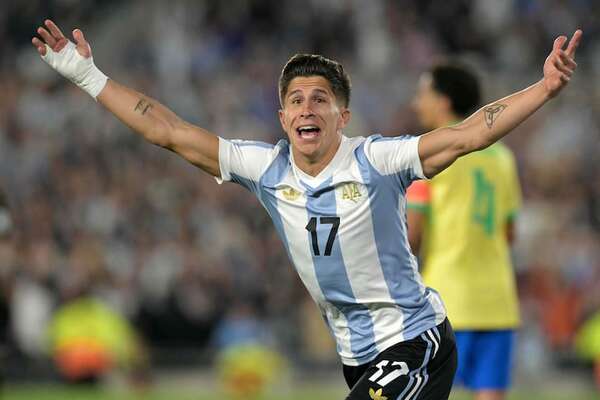 Argentina festeja clasificación al Mundial con una paliza a Brasil - Fútbol Internacional - ABC Color