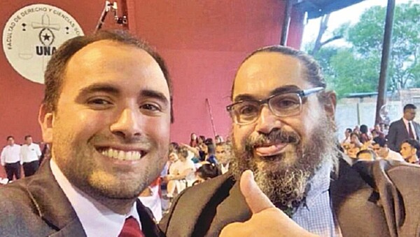 Surgen más vínculos políticos con imputados por la mafia de pagarés
