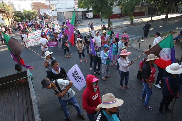 Movilización campesina toma Asunción con demandas históricas - ADN Digital