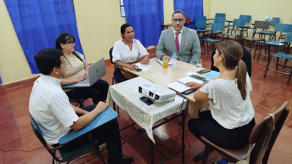 Expertos buscan mejorar calidad de publicaciones científicas del campo de la educación - .::Agencia IP::.