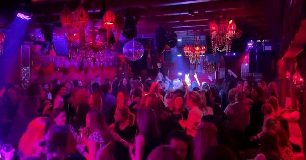 La Nación / Fiestas para madres ganan popularidad en Francia