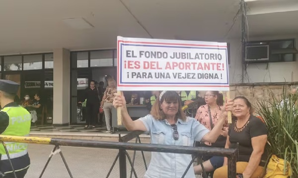 Ueno aumenta participación en fondos jubilatorios del IPS en más del 170% en cinco meses - OviedoPress