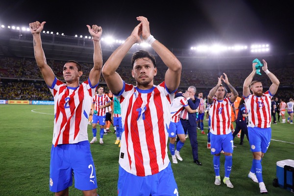 Paraguay remonta y empata 2-2 ante Colombia en Barranquilla - El Trueno