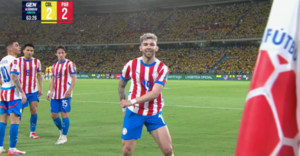Versus / "¡Tremendo!": La reacción de Alfaro al hablar del golazo de Julio Enciso
