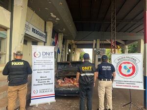 Incautan carne vacuna de dudosa procedencia del maletero de un automóvil en Pirapó - Policiales - ABC Color