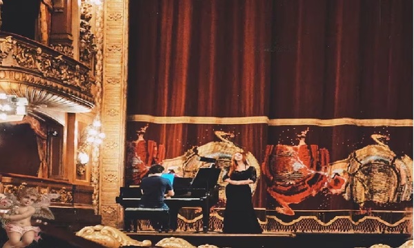 Tahyana Perret: Una soprano paraguaya debutará en el Teatro Colón en mayo - OviedoPress