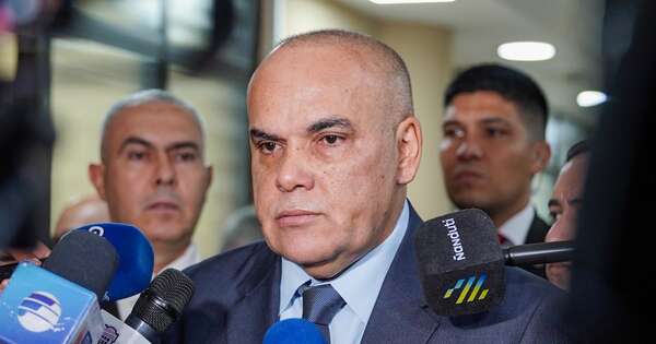 Diario HOY | La oposición está muy desarticulada, sostienen