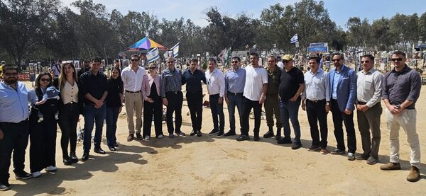 Horacio Cartes y comitiva visitan memorial de la masacre de Nova en Israel - Unicanal