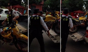 Denuncia ciudadana por presunto mal procedimiento de agentes de tránsito en Coronel Oviedo - OviedoPress