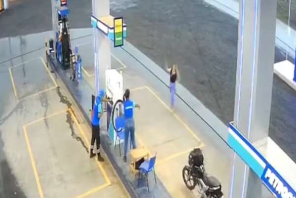 Video: mujer huyó a una estación de servicios y sobrevivió a intento de feminicidio - Policiales - ABC Color