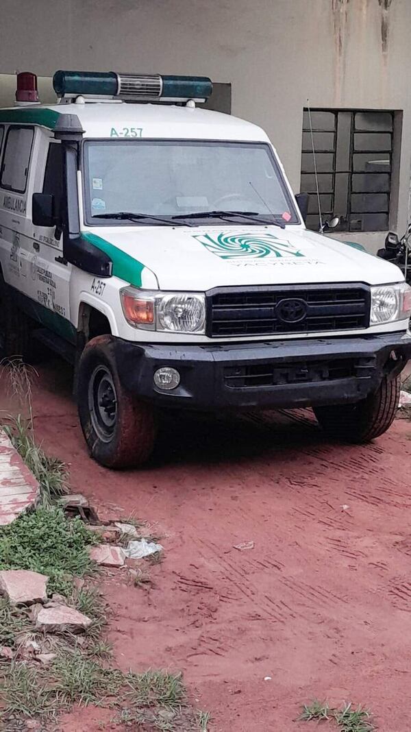 San Roque González: Urge chofer y reparación de ambulancia del Centro de Salud - Nacionales - ABC Color