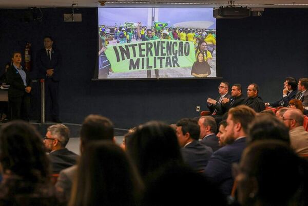 Bolsonaro, imputado: ¿a cuántos años de prisión se expone? - Mundo - ABC Color