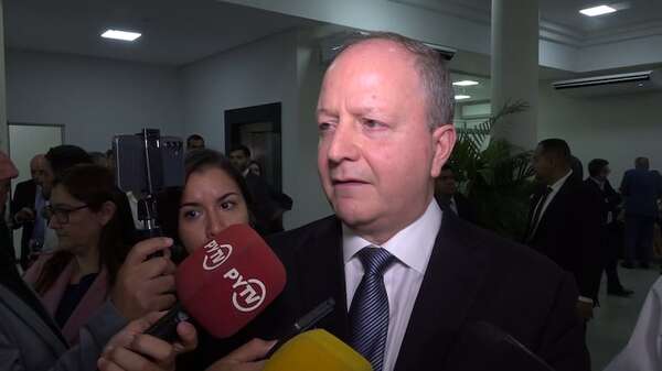 Fernández Valdovinos participa en reuniones de CAF y BID - Economía - ABC Color