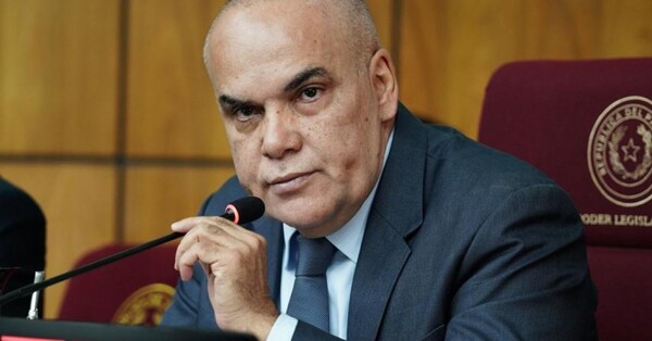 En una chicana a la oposición, Bachi dijo que Santi "debería ser reelecto"