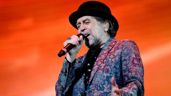 Joaquín Sabina, sobre la gente que apoyó a Trump y Miley: "¡Que se jodan por votarlos!"