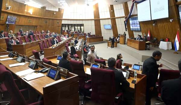 Diputados se preparan para un “puente santo” - Política - ABC Color