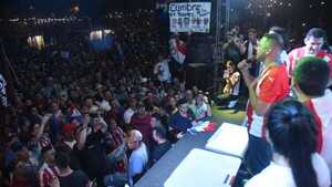 Con masiva concurrencia, opositores levantan la voz contra el Gobierno de Peña