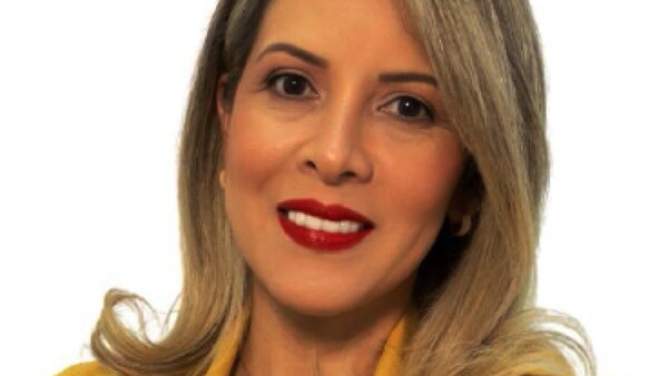 Mujeres juegan papel clave en cambio del sector asegurador