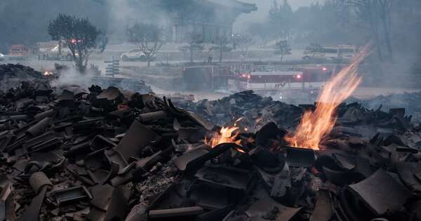 La Nación / Corea del Sur: incendios forestales causan 27 muertos y destruyen templos