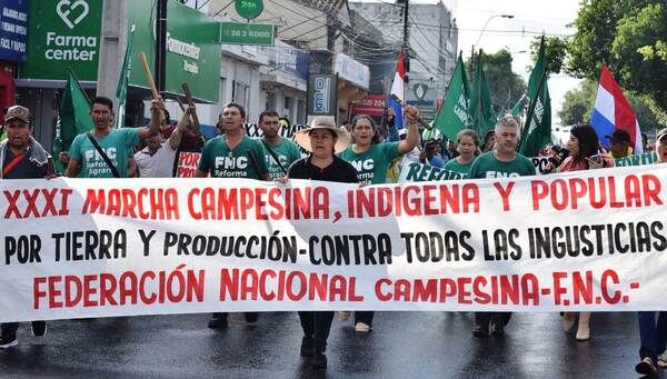 Históricos reclamos de campesinos en Asunción •