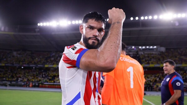 Tres albirrojos en el onceno ideal de Conmebol