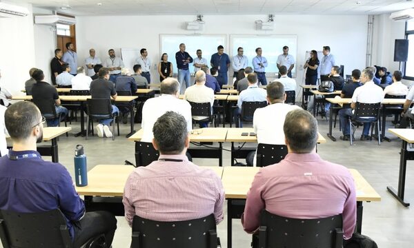 Actualización Tecnológica: técnicos de ITAIPU y de consorcio participan en taller estratégico