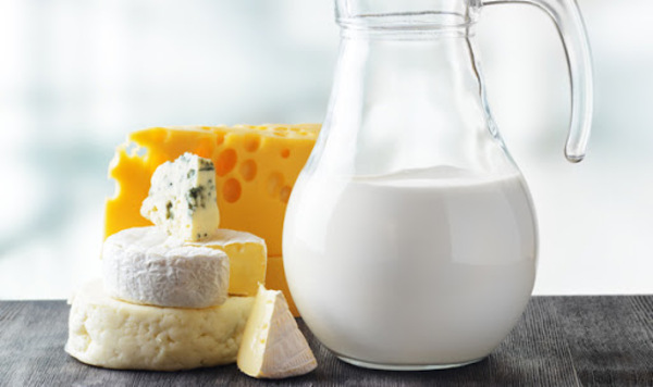 ¿Qué alimentos tienen niveles altos de calcio y vitamina D?
