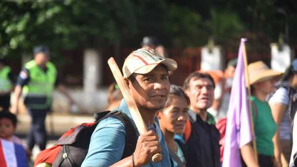 Campesinos claman una reforma agraria y alzan la voz contra injusticias sociales