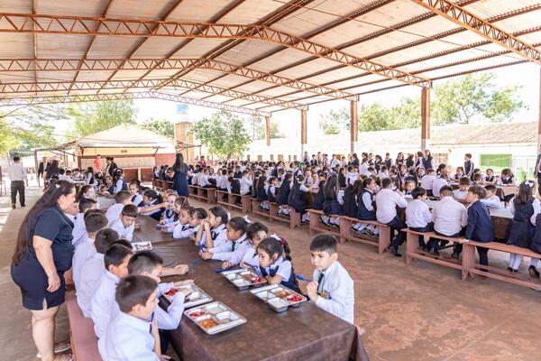 Almuerzo escolar: eliminan del menú el picadito de carne de cerdo - trece