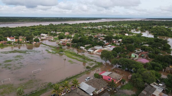 Gobierno de Bolivia declara "emergencia nacional" por las lluvias que ya dejan 51 muertos