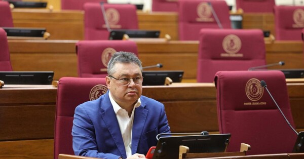 Por la "ley Leite", Petropar tiene que comprar alcohol más caro a la empresa amiga del senador