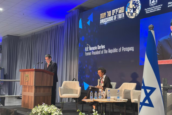 Horacio Cartes expresó su solidaridad con el pueblo de Israel en conferencia sobre Antisemitismo