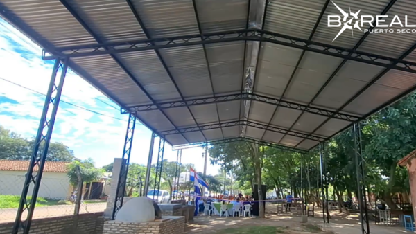 Alumnos construyen tinglado para cocina-comedor en San Pedro - Unicanal
