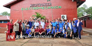 AUTORIDADES DEL MEC VISITARON INSTITUCIÓN EDUCATIVA EMBLEMÁTICA EN ITAPÚA