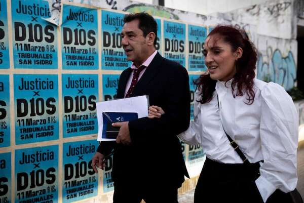 Perito de la autopsia de Maradona declara que murió tras una larga agonía - Fútbol Internacional - ABC Color