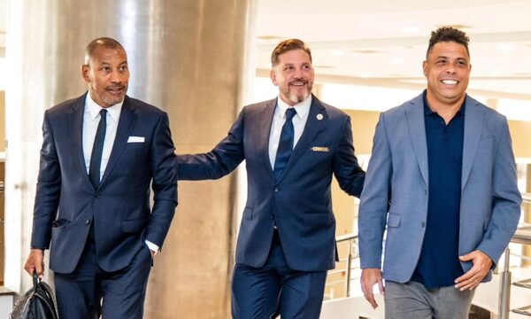Con Ronaldo a la cabeza, Conmebol arma equipo para erradicar el racismo, la discriminación y la violencia