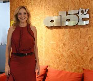 Carla Peterson llegó para “Reverso”: “Para mí es muy especial venir acá a hacer teatro” - Cultura - ABC Color