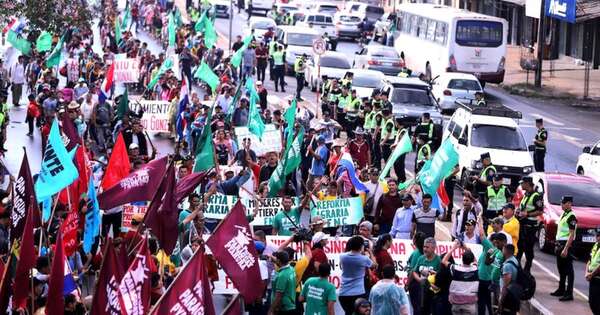 La Nación / La tradicional marcha campesina se llevó a cabo en forma pacífica