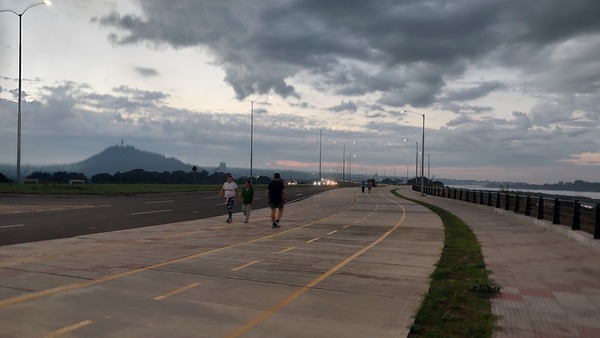 Pronostican jornada calurosa con lluvias y tormentas eléctricas - .::Agencia IP::.