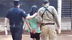 Tóxico vio el estado de WhatsApp de su señora y se puso violento