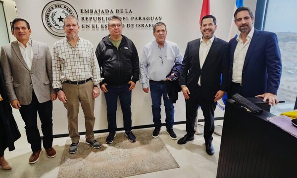 Israel: Cartes, diputados y senadores visitan embajada paraguaya en Jerusalén