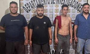Tras persecución desde el Brasil, capturan en PJC a cuatro hombres con un vehículo robado – Prensa 5