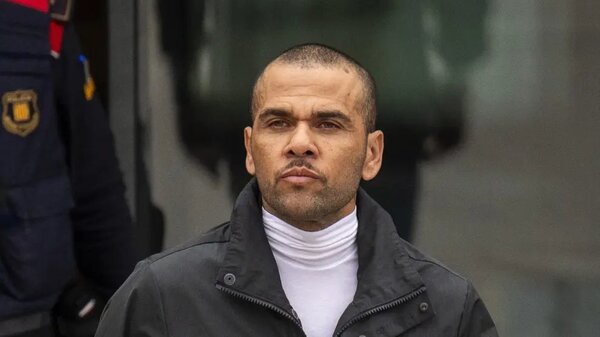 Justicia española absuelve a Dani Alves tras condena por violación - 1000 Noticias
