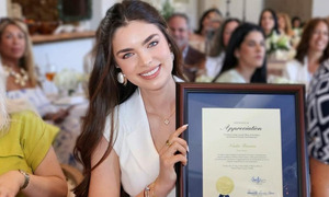 Nadia Ferreira recibió reconocimiento como mujer sobresaliente en evento de Miami - OviedoPress
