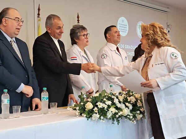 Egresan nuevos médicos especialistas de la UC - Portal Digital Cáritas Universidad Católica