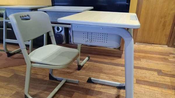 Empresas exponen irregularidades en licitación de muebles escolares en CDE - ADN Digital