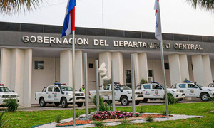 Crisis en las becas de la Gobernación de Central: 200 estudiantes sin clases por falta de pago - OviedoPress
